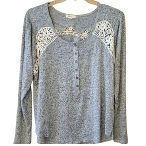 Paper + Tee Black‎ & White Heathered Long Sleeve Shirt With Crochet Lace Size 1X